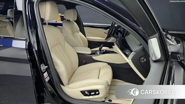 BMW 5 Series (G30) id 4396545 из Кореи 20
