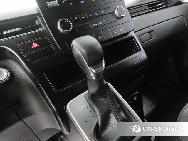 Hyundai Staria id 4322203 из Кореи 20