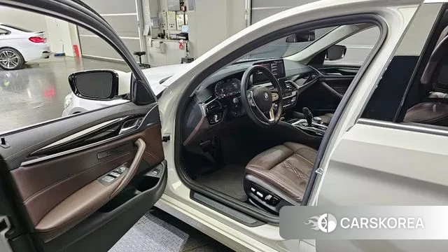 BMW 5 Series (G30) id 2931571 из Кореи 20