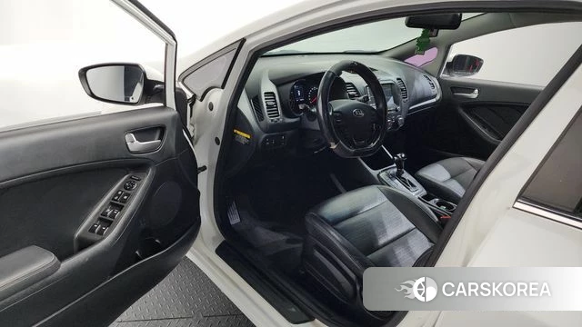 Kia The New K3 id 3880279 из Кореи 20