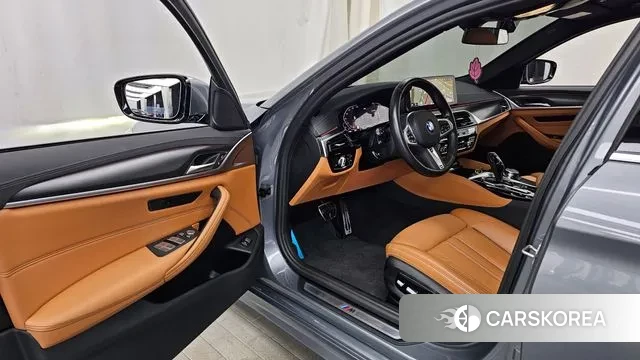 BMW 5 Series (G30) id 3487477 из Кореи 20