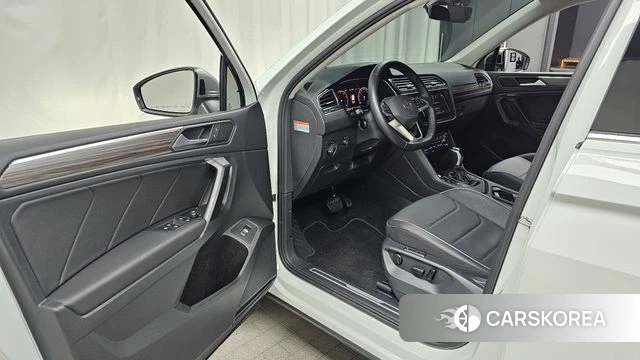 Volkswagen Tiguan Allspace id 3897213 из Кореи 20