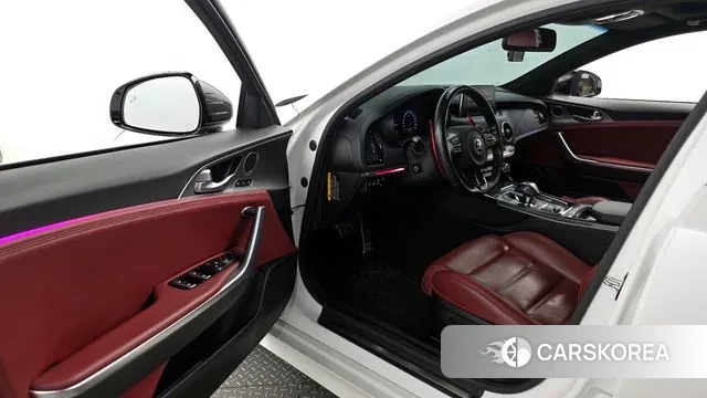 Kia Stinger id 3013336 из Кореи 20