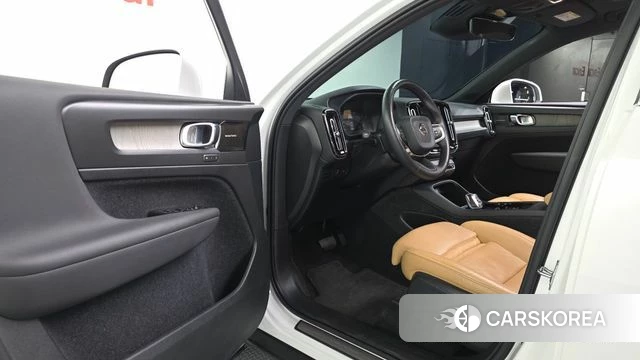 Volvo XC40 id 4464896 из Кореи 34