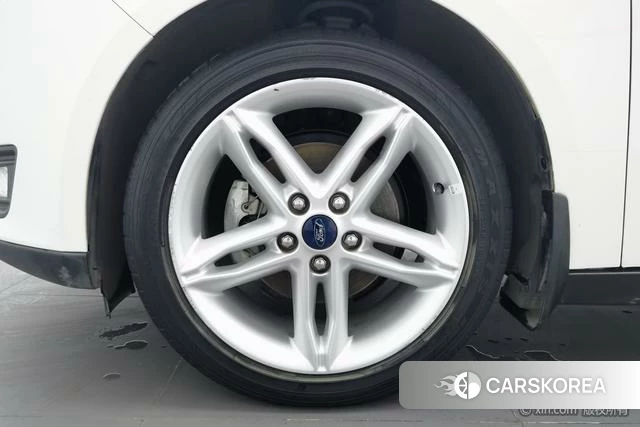 Ford Fox id 3857288 из Китая 24