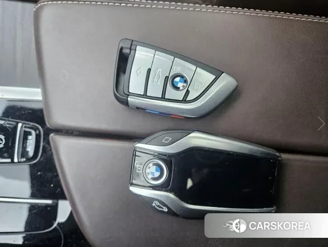 BMW 5 Series (G30) id 3493624 из Кореи 16