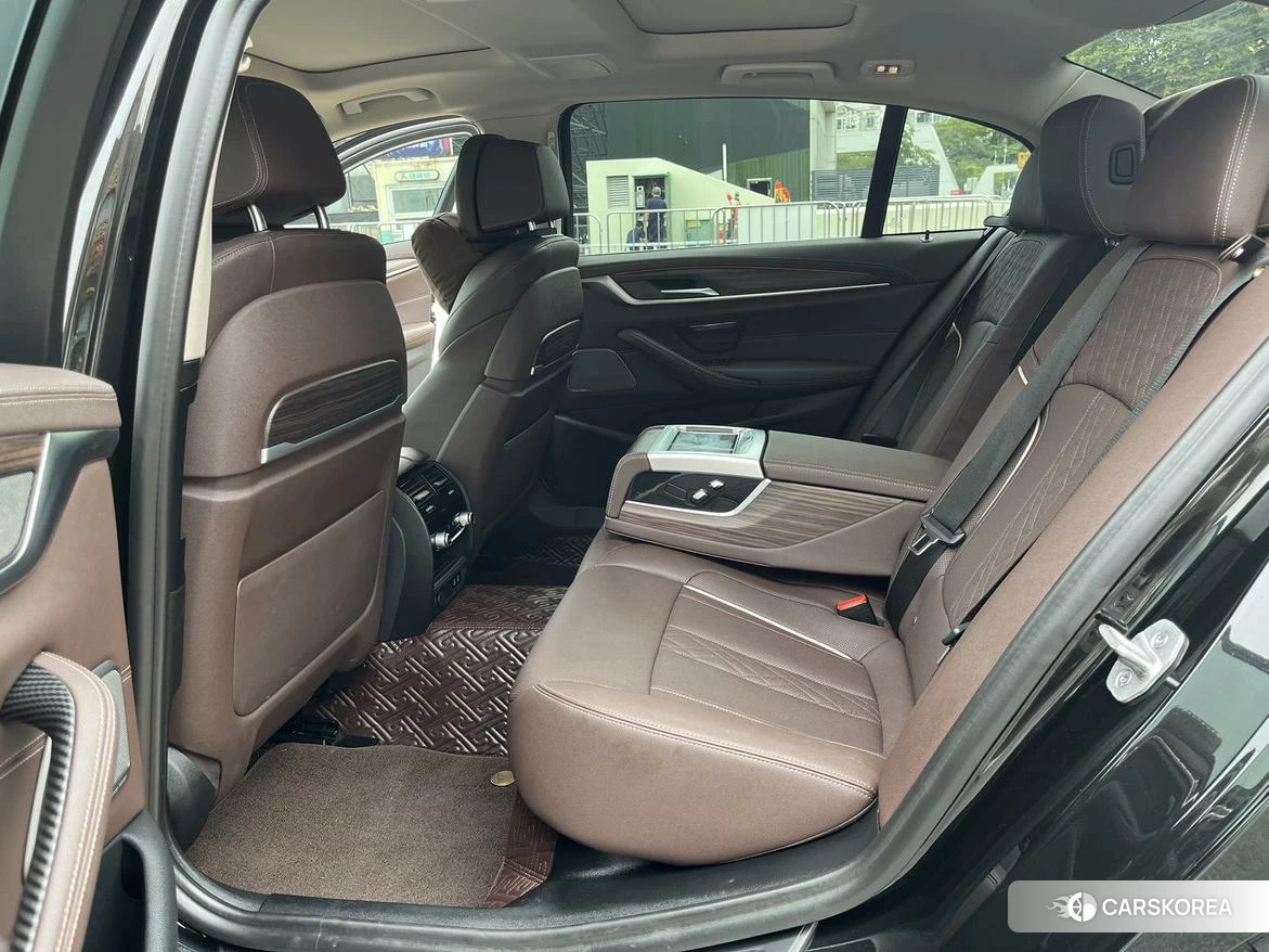 BMW 5 series id 4504882 из Китая 30