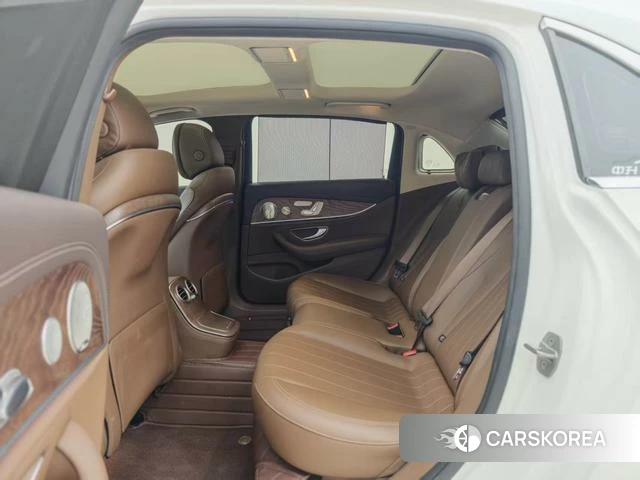 Mercedes-Benz E-class id 4279379 из Китая 12