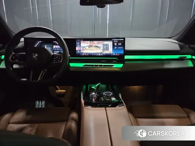 BMW 5 Series (G60) id 3359654 из Кореи 20