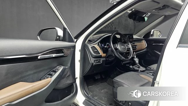Kia Seltos id 4651396 из Кореи 33