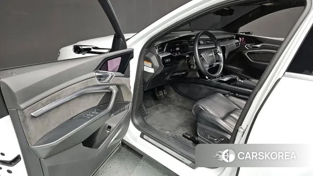 Audi e-Tron id 3759668 из Кореи 20