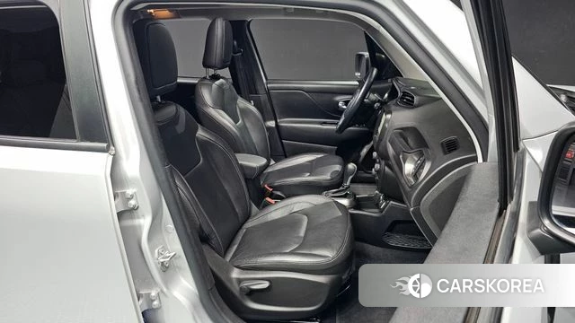 Jeep Renegade id 3813874 из Кореи 20