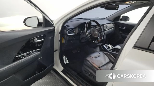 Kia Niro EV id 4430437 из Кореи 32