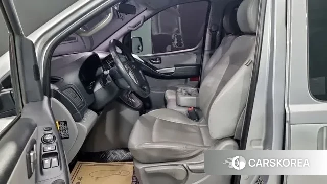 Hyundai The New Grand Starex id 3754763 из Кореи 17