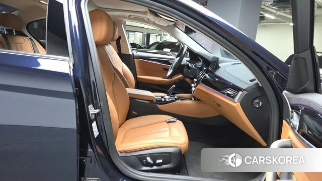 BMW 5 Series (G30) id 3879396 из Кореи 20