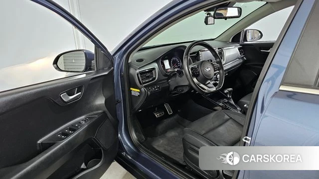 Kia Stonic id 3942612 из Кореи 20