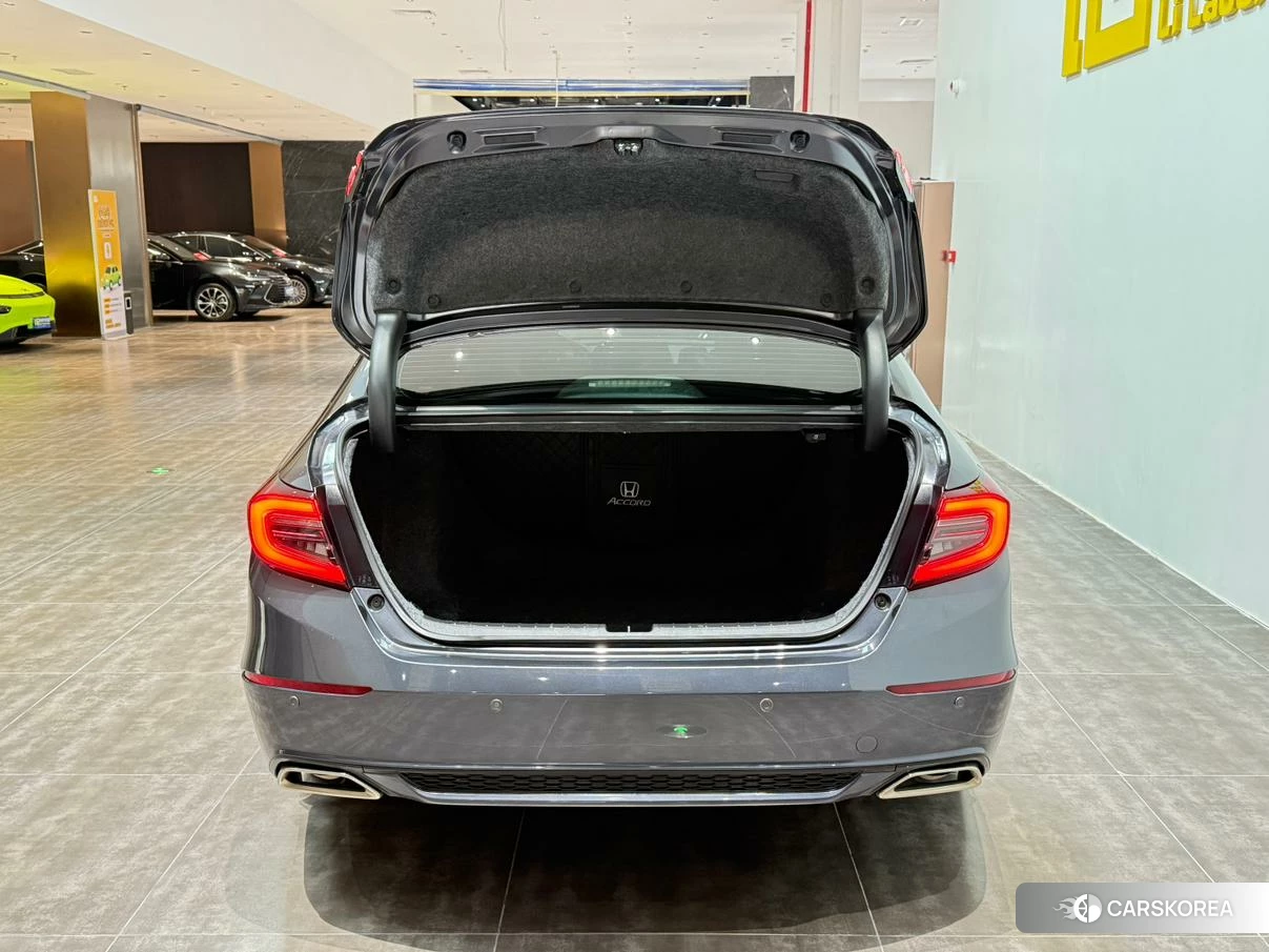 Honda Accord id 4420368 из Китая 34