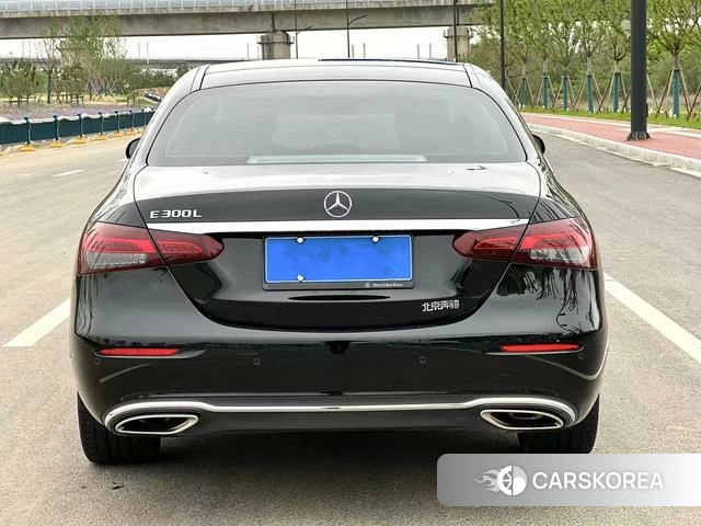 Mercedes-Benz E-class id 4209420 из Китая 17