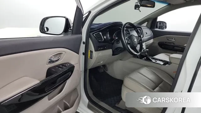 Kia The New Carnival id 3552916 из Кореи 20