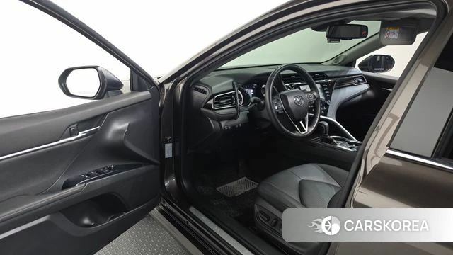 Toyota Camry (XV70) id 4717085 из Кореи 32