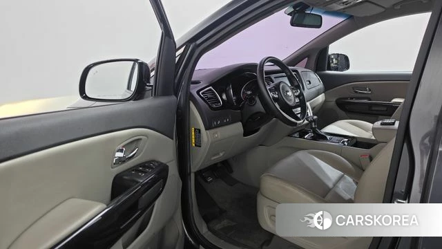 Kia All New Carnival id 4785903 из Кореи 37