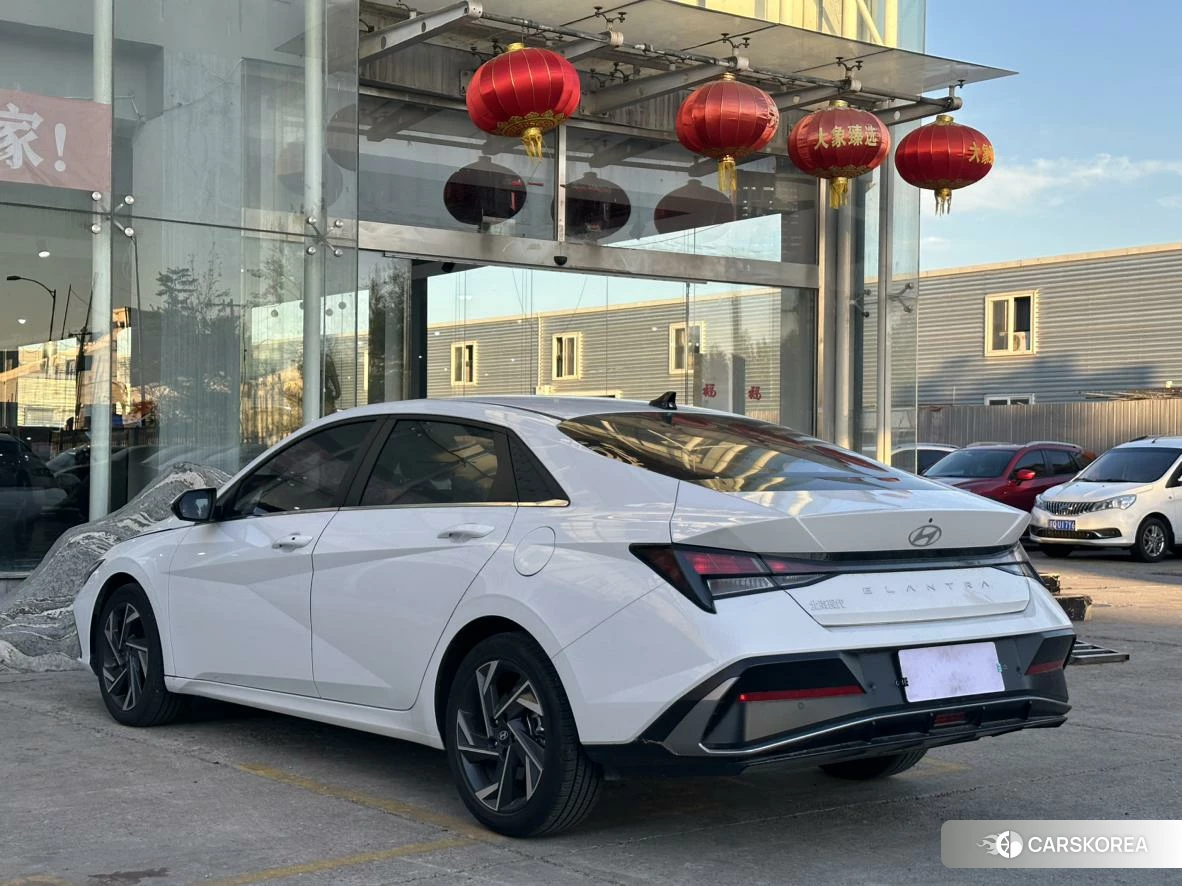 Hyundai Elantra id 4441102 из Китая 16