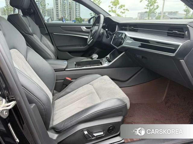 Audi A6L id 4299960 из Китая 16
