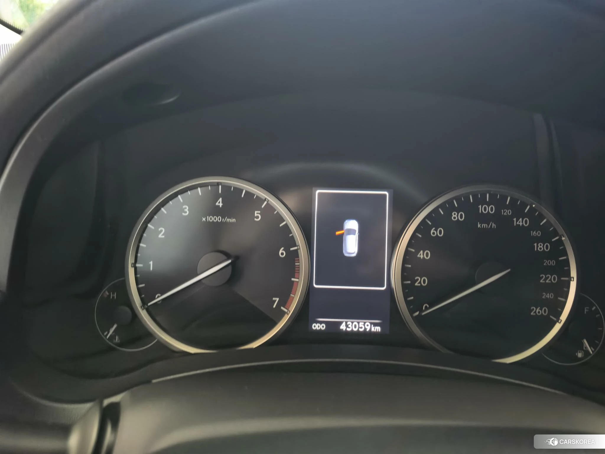 Lexus NX id 4486346 из Китая 19