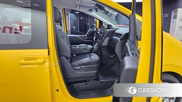 Hyundai Staria id 4481428 из Кореи 30