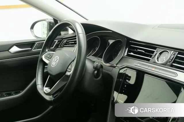 Volkswagen Magotan id 4300976 из Китая 24