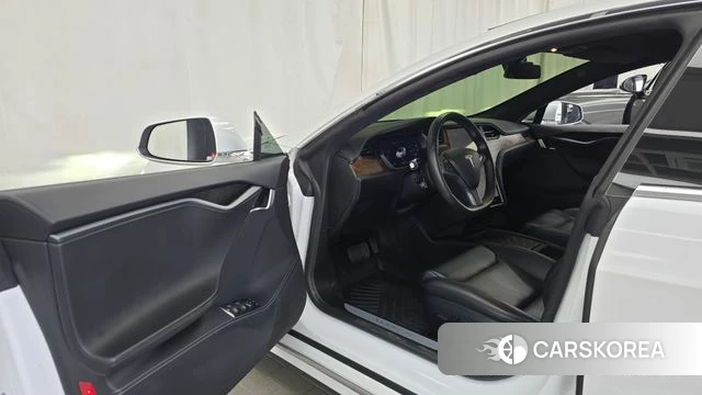 Tesla Model S id 4490383 из Кореи 33