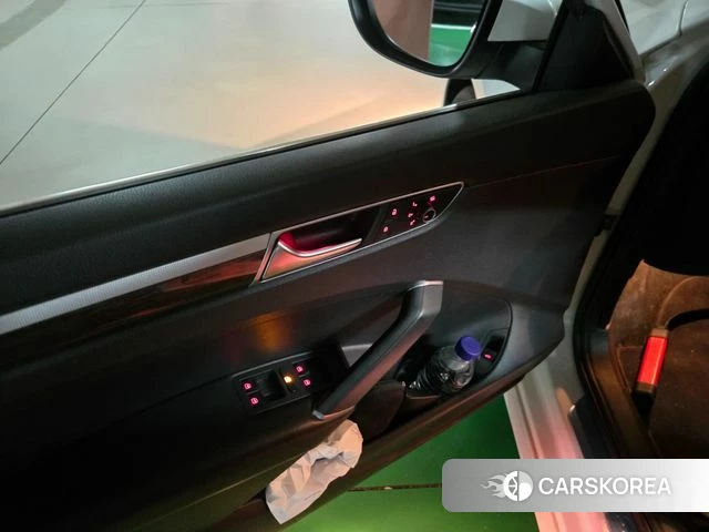 Volkswagen The New Passat id 4331656 из Кореи 15