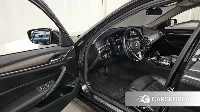 BMW 5 Series (G30) id 3761299 из Кореи 20