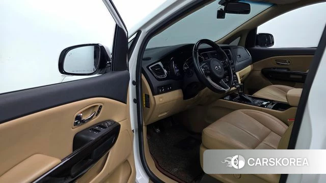 Kia All New Carnival id 4543719 из Кореи 20