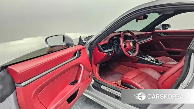 Porsche 911(992) id 3567920 из Кореи 20