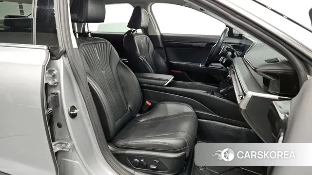 Hyundai Grandeur (GN7) id 3707152 из Кореи 20