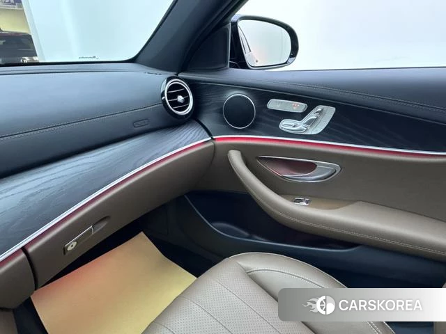 Mercedes-Benz E-class (imported) id 4211328 из Китая 32