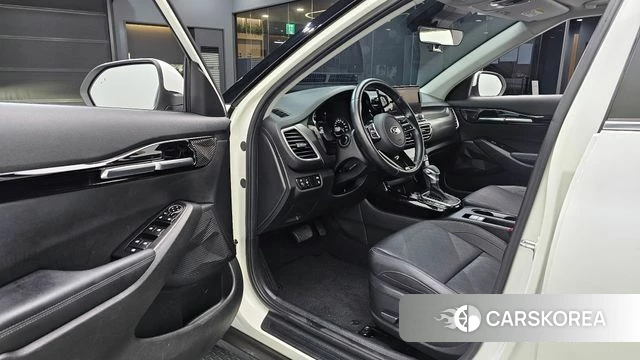 Kia Seltos id 4294040 из Кореи 32