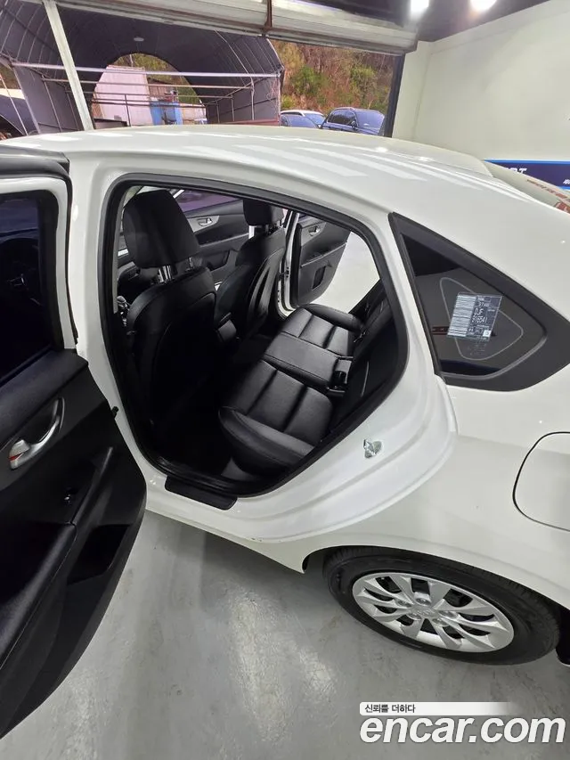 Kia Come New K3 id 2657145 из Кореи 18