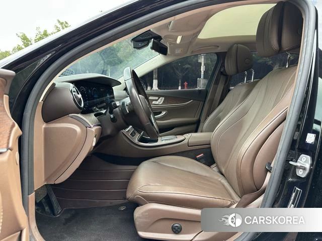 Mercedes-Benz E-class PHEV id 3920479 из Китая 20
