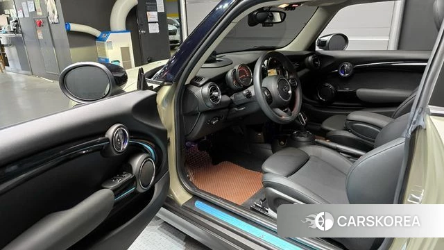 Mini Cooper S id 4345071 из Кореи 30