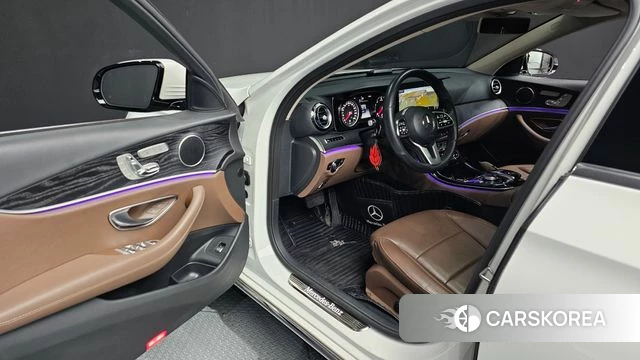 Mercedes-Benz E-Class W213 id 4907469 из Кореи 31