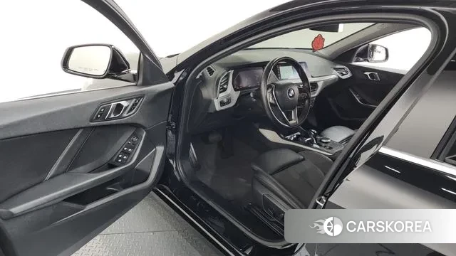 BMW 1 Series (F40) id 3349789 из Кореи 20