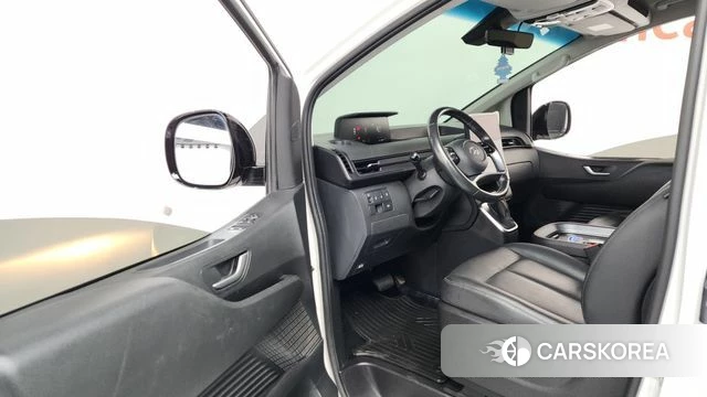 Hyundai Staria id 4401152 из Кореи 35