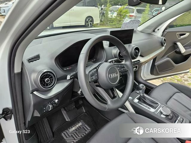 Audi Q2L id 4253777 из Китая 19