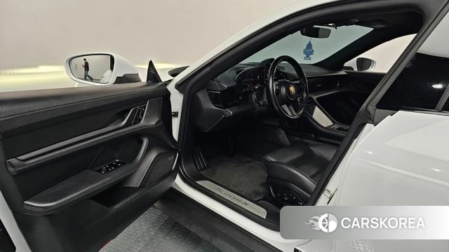 Porsche Taycan id 3860561 из Кореи 20