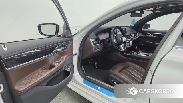 BMW 7 Series (G11) id 4283306 из Кореи 32