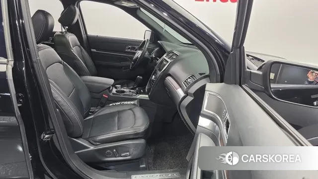 Ford Explorer id 3593281 из Кореи 20