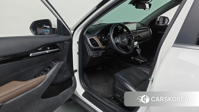 Kia Seltos id 4433948 из Кореи 35