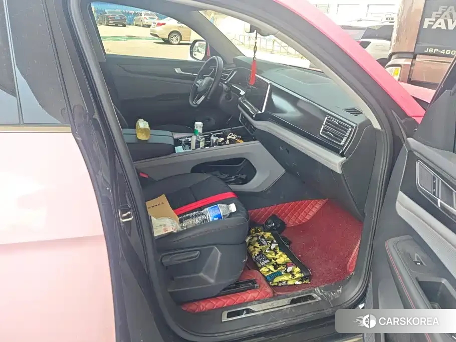 Volkswagen Touareg id 4681138 из Китая 16